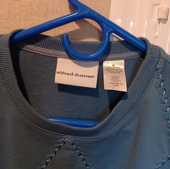 VTG Alfred Dunner Embroidered Sweater {M} - Picture 2 of 5